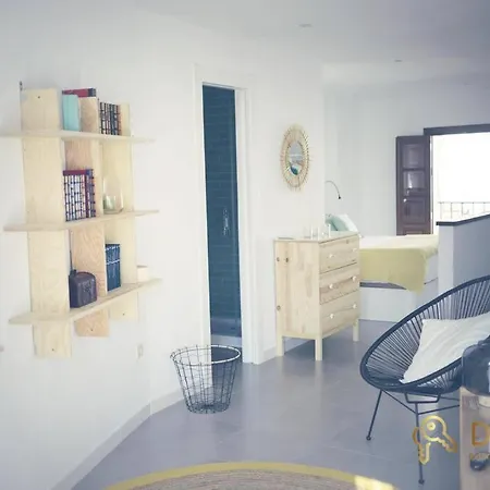Duplex With Wifi And Air Conditioning In *