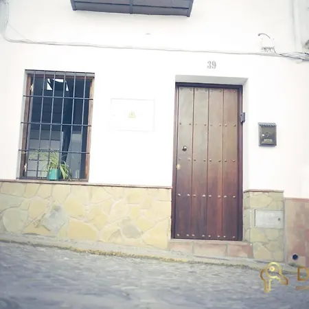 Duplex With Wifi And Air Conditioning In *