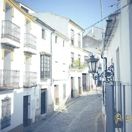 Duplex With Wifi And Air Conditioning In Ronda